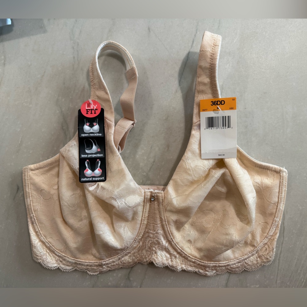 Lilyette Cream Lace Bra